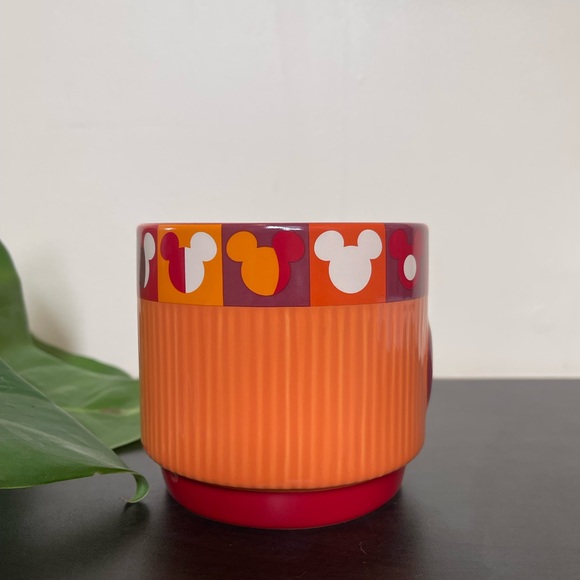 Mickey Mouse Memories Mug - Picture 5 of 7